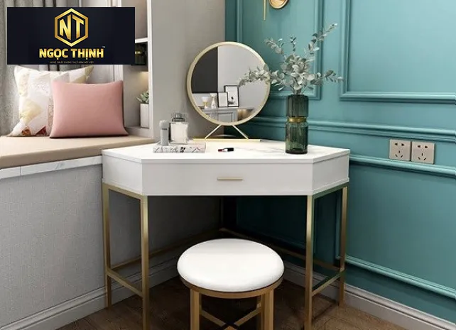 MẪU BÀN TRANG ĐIỂM NHỎ GỌN TIỆN LỢI